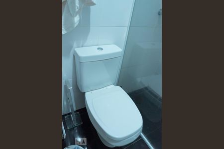 Apartamento à venda com 130m², 3 quartos e sem vaga Apartamento à venda com 130m², 3 quartos e sem vagaBanheiro