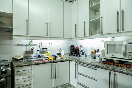 Apartamento à venda com 175m², 3 quartos e 3 vagas Apartamento à venda com 175m², 3 quartos e 3 vagasCozinha