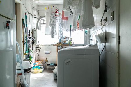 Apartamento à venda com 175m², 3 quartos e 3 vagas Apartamento à venda com 175m², 3 quartos e 3 vagasÁrea de Serviço