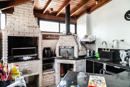 Apartamento à venda com 175m², 3 quartos e 3 vagas Apartamento à venda com 175m², 3 quartos e 3 vagasChurrasqueira e forno de pizza