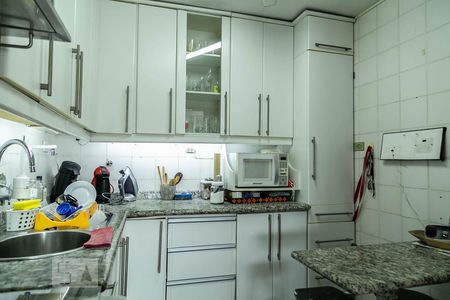 Apartamento à venda com 175m², 3 quartos e 3 vagas Apartamento à venda com 175m², 3 quartos e 3 vagasCozinha