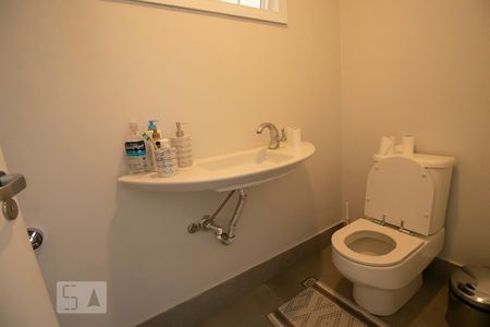 Casa para alugar com 480m², 3 quartos e 2 vagasLavabo