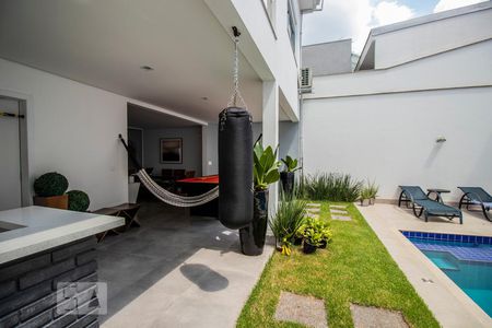 Casa para alugar com 480m², 3 quartos e 2 vagasÁrea Externa Piscina