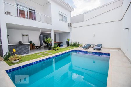Casa para alugar com 480m², 3 quartos e 2 vagasÁrea Externa Piscina