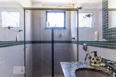 Apartamento à venda com 180m², 4 quartos e 3 vagasBanheiro Social