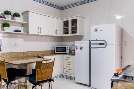 Apartamento à venda com 180m², 4 quartos e 3 vagasCozinha