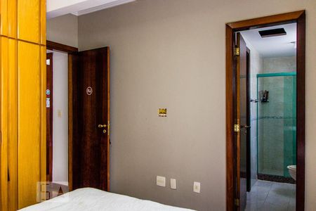 Apartamento à venda com 180m², 4 quartos e 3 vagasSuíte 2