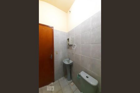 Apartamento para alugar com 60m², 2 quartos e sem vaga Apartamento para alugar com 60m², 2 quartos e sem vagaBanheiro Social