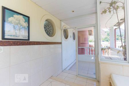 Casa à venda com 600m², 7 quartos e 6 vagasBanheiro Suíte 1