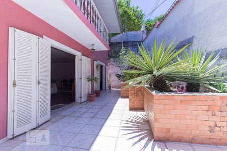 Casa à venda com 600m², 7 quartos e 6 vagasÁrea externa