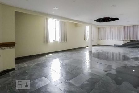Studio para alugar com 30m², 1 quarto e sem vagaÁrea comum - Salão de festas