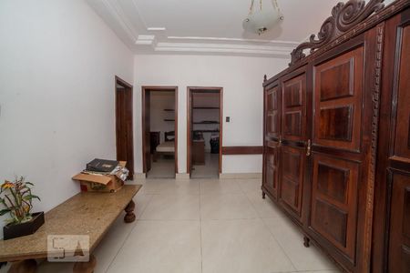 Casa à venda com 320m², 4 quartos e 4 vagas Casa à venda com 320m², 4 quartos e 4 vagasSala 2