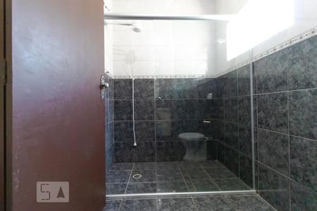 Casa à venda com 210m², 6 quartos e 4 vagas Casa à venda com 210m², 6 quartos e 4 vagasBanheiro da Suíte