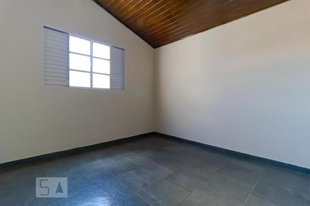 Casa à venda com 210m², 6 quartos e 4 vagas Casa à venda com 210m², 6 quartos e 4 vagasQuarto 04