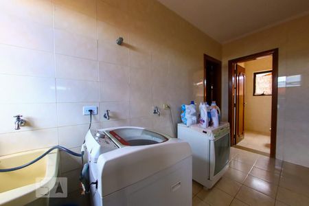 Casa à venda com 400m², 5 quartos e 4 vagasArea de Serviço