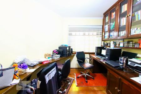 Casa à venda com 400m², 5 quartos e 4 vagasEscritorio