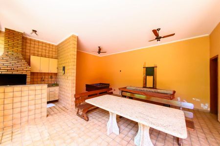 Casa à venda com 400m², 5 quartos e 4 vagasÁrea comum - Churrasqueira