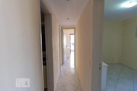 Corredor de apartamento para alugar com 4 quartos, 120m² em Todos Os Santos, Rio de Janeiro