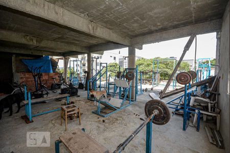 Casa à venda com 600m², 4 quartos e 2 vagas Casa à venda com 600m², 4 quartos e 2 vagasÁrea comum - Academia