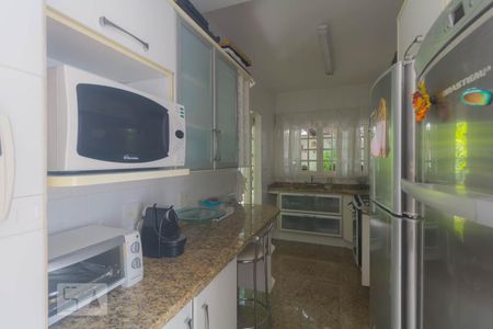 Casa para alugar com 200m², 3 quartos e 2 vagas Casa para alugar com 200m², 3 quartos e 2 vagasCozinha