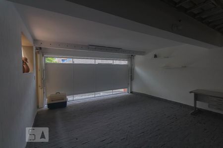 Casa para alugar com 200m², 3 quartos e 2 vagas Casa para alugar com 200m², 3 quartos e 2 vagasGaragem