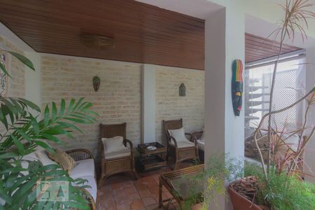 Casa para alugar com 200m², 3 quartos e 2 vagas Casa para alugar com 200m², 3 quartos e 2 vagasQuintal