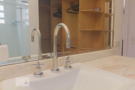 Casa para alugar com 200m², 3 quartos e 2 vagas Casa para alugar com 200m², 3 quartos e 2 vagasBanheiro - Quarto 3