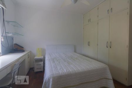 Casa para alugar com 200m², 3 quartos e 2 vagas Casa para alugar com 200m², 3 quartos e 2 vagasQuarto 2