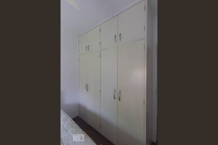 Casa para alugar com 200m², 3 quartos e 2 vagas Casa para alugar com 200m², 3 quartos e 2 vagasQuarto 2