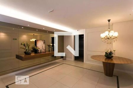 Studio à venda com 26m², 1 quarto e sem vaga Studio à venda com 26m², 1 quarto e sem vagaÁrea Comum - Hall de Entrada