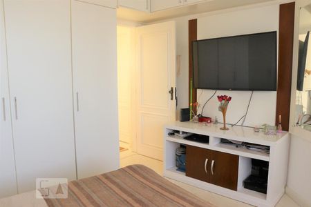 Casa à venda com 212m², 4 quartos e 4 vagasQuarto 2