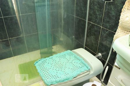 Casa à venda com 212m², 4 quartos e 4 vagasBanheiro 3