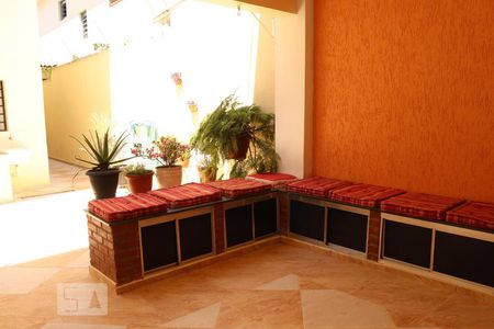 Casa à venda com 212m², 4 quartos e 4 vagasÁrea Externa