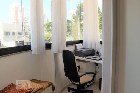 Casa à venda com 212m², 4 quartos e 4 vagasQuarto 2