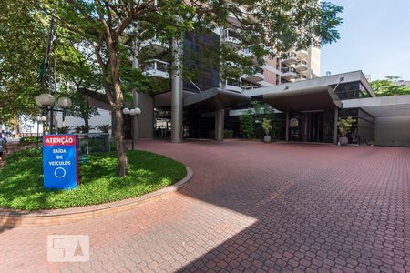Apartamento à venda com 36m², 1 quarto e 1 vaga Apartamento à venda com 36m², 1 quarto e 1 vagaEntrada