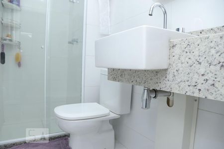 Banheiro Suíte 1 de apartamento à venda com 2 quartos, 64m² em Tijuca, Rio de Janeiro