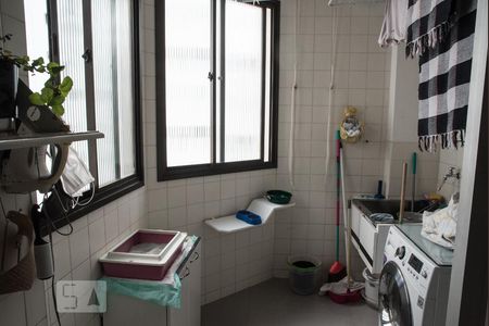 Apartamento para alugar com 290m², 3 quartos e 4 vagas Apartamento para alugar com 290m², 3 quartos e 4 vagasÁrea de Serviço