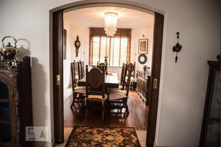 Apartamento para alugar com 290m², 3 quartos e 4 vagas Apartamento para alugar com 290m², 3 quartos e 4 vagasSala de Jantar