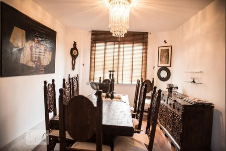 Apartamento para alugar com 290m², 3 quartos e 4 vagas Apartamento para alugar com 290m², 3 quartos e 4 vagasSala de Jantar
