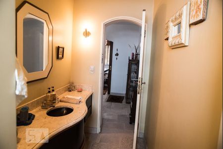 Apartamento para alugar com 290m², 3 quartos e 4 vagas Apartamento para alugar com 290m², 3 quartos e 4 vagasLavabo