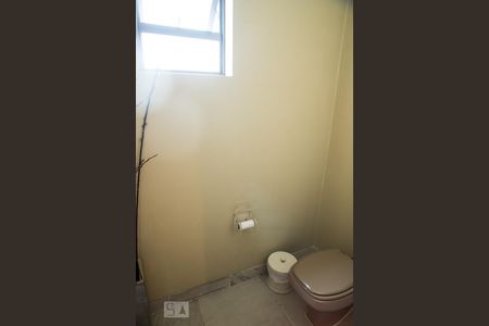 Apartamento para alugar com 290m², 3 quartos e 4 vagas Apartamento para alugar com 290m², 3 quartos e 4 vagasBanheiro serviço