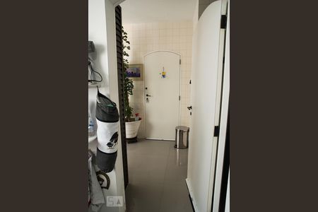 Apartamento para alugar com 290m², 3 quartos e 4 vagas Apartamento para alugar com 290m², 3 quartos e 4 vagasÁrea de Serviço