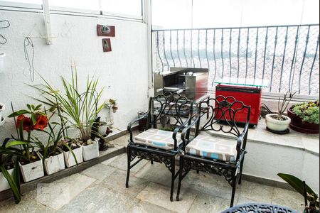 Apartamento para alugar com 290m², 3 quartos e 4 vagas Apartamento para alugar com 290m², 3 quartos e 4 vagasTerraço