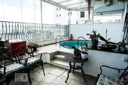 Apartamento para alugar com 290m², 3 quartos e 4 vagas Apartamento para alugar com 290m², 3 quartos e 4 vagasTerraço