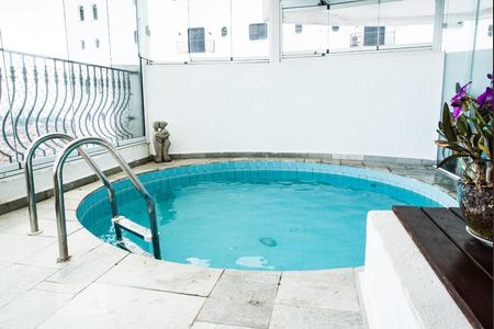 Apartamento para alugar com 290m², 3 quartos e 4 vagas Apartamento para alugar com 290m², 3 quartos e 4 vagasPiscina Privativa