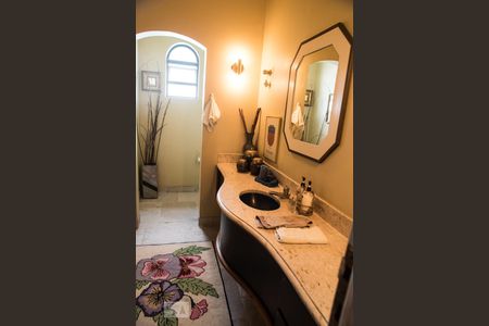 Apartamento para alugar com 290m², 3 quartos e 4 vagas Apartamento para alugar com 290m², 3 quartos e 4 vagasLavabo