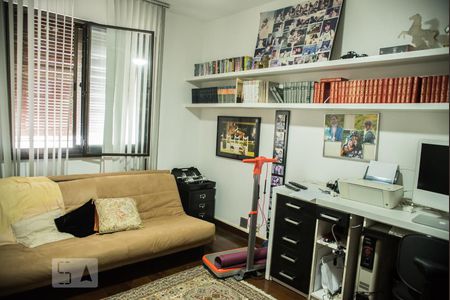 Apartamento para alugar com 290m², 3 quartos e 4 vagas Apartamento para alugar com 290m², 3 quartos e 4 vagasSuite 3
