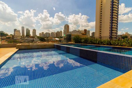 Studio à venda com 37m², 1 quarto e 1 vaga Studio à venda com 37m², 1 quarto e 1 vagaÁrea comum - Piscina