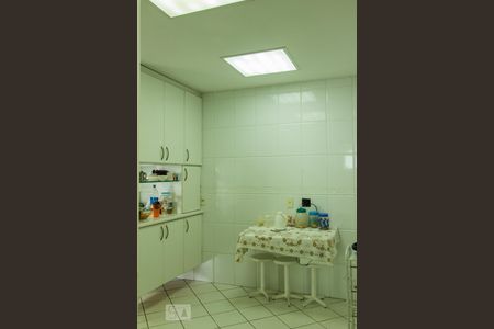 Casa de condomínio para alugar com 400m², 4 quartos e 4 vagas Casa de condomínio para alugar com 400m², 4 quartos e 4 vagasCozinha