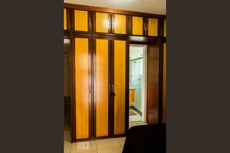 Casa de condomínio para alugar com 400m², 4 quartos e 4 vagas Casa de condomínio para alugar com 400m², 4 quartos e 4 vagasSuíte 1